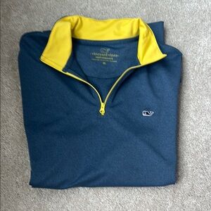 Vineyard Vines Navy and Yellow Pullover Medium